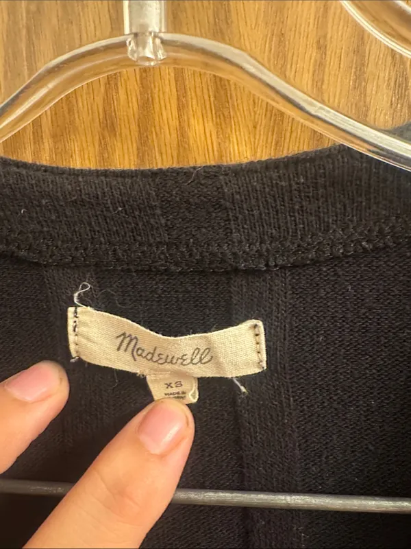 Madewell Black Ribbed V-Neck Button-Up Cardigan - Image 2