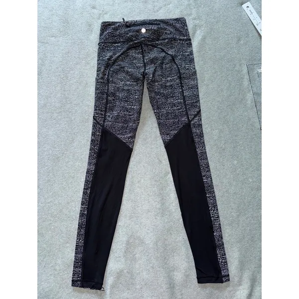 LULULEMON Women's Fit Physique Tight Pant‎ Jacquard Black White Mesh Gauge Sz 4 - Image 5