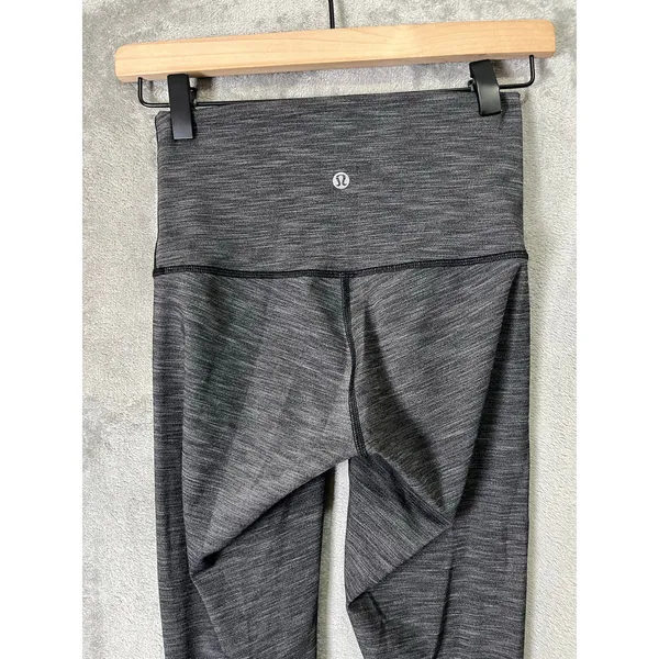 Lululemon Wunder‎ Under Leggings Luxtreme Size 4 Gray Silver Black 31’ Work Out - Image 4