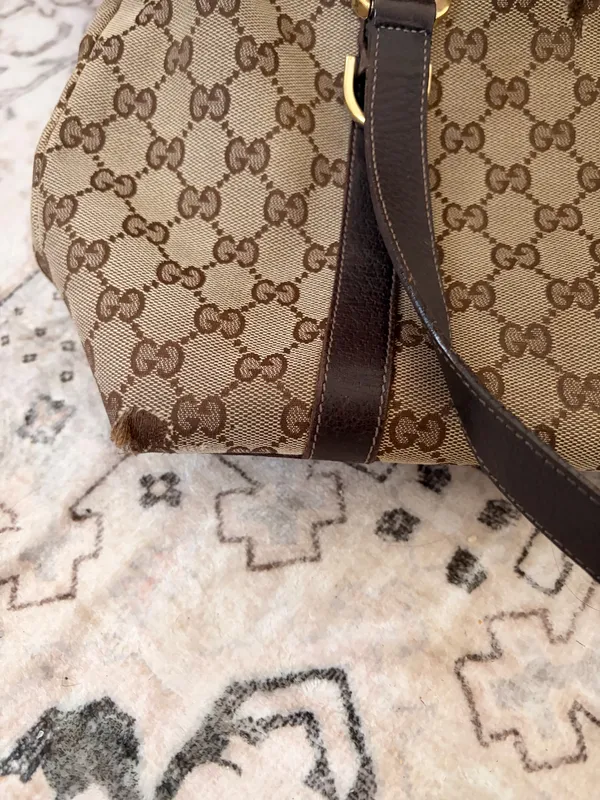 Gucci Shoulder Bag - Image 7