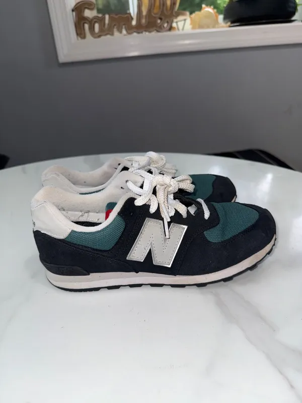 New Balance unisex Navy & Green Sneakers with White Accents - Image 2