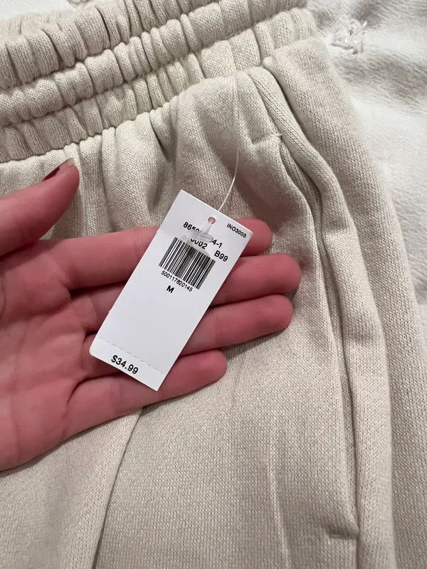 Old Navy Cream Sweatpants - Image 4