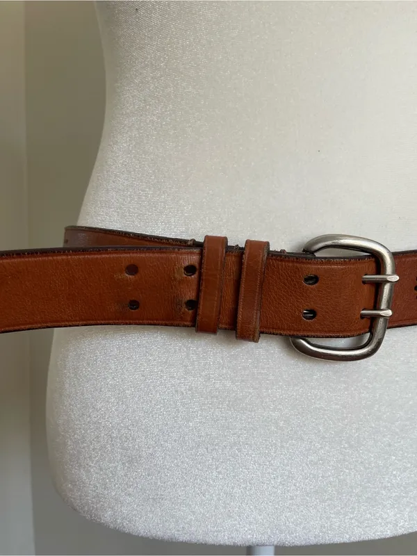 Izod Tan Brown Leather Perforated Logo Belt - Image 3