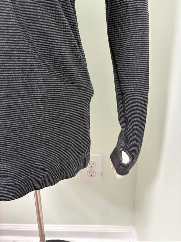 Lululemon run swiftly gray black long sleeve top 8 - Image 10