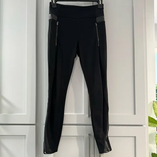 Athleta Luxe Ponte‎ Legging with Faux Leather Trim XSP - Image 2