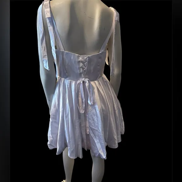 Elegant Satin Sweetheart Neckline Short Wedding Dress 10 White NWOT - Image 3