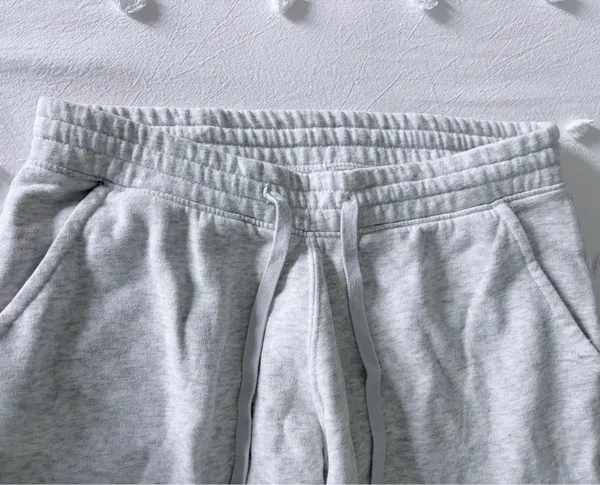 Hollister Feel Good Low Rise Sweatpants - Image 7