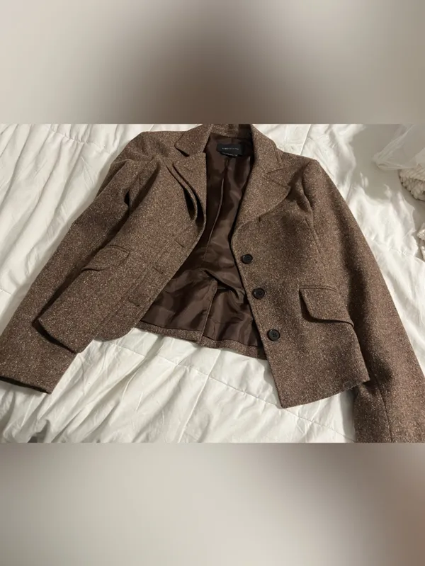 BCBGMaxAzria Brown Tailored Wool-Blend Blazer - Image 2