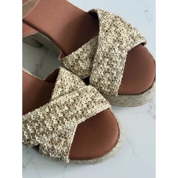 Toni Pons Atenes Platform Block Heel Espadrille Sandal Size 37 Beige Tan NWOT - Image 9