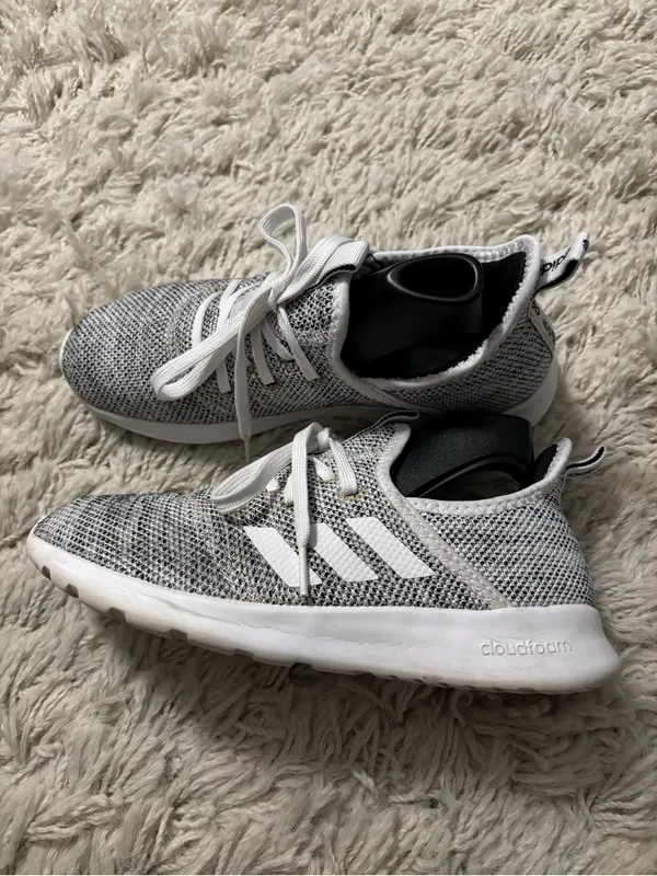 adidas Cloudfoam Sneakers Women’s Size 6.5 Grey and White Knit Lace-Up Sneakers - Image 7