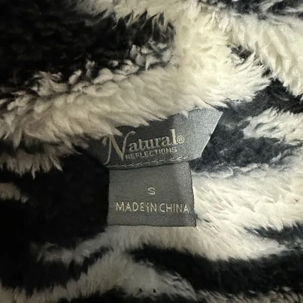 Natural Reflections Geometric Print Sherpa Pullover Quarter Zip Sweater - Image 6