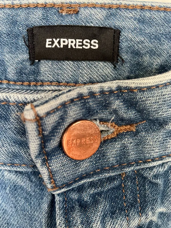 Express Jeans Women’s Size 10/R Blue 90S Ankle Boot Mid Rise Very Good Condition - Image 3