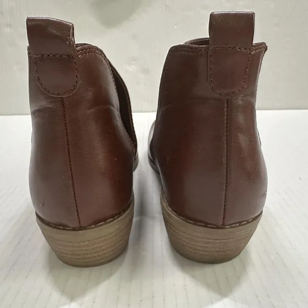 Universal Threads Bootie Boots Womens 9.5 Brown Faux Leather Ankle Pull On Heel - Image 6