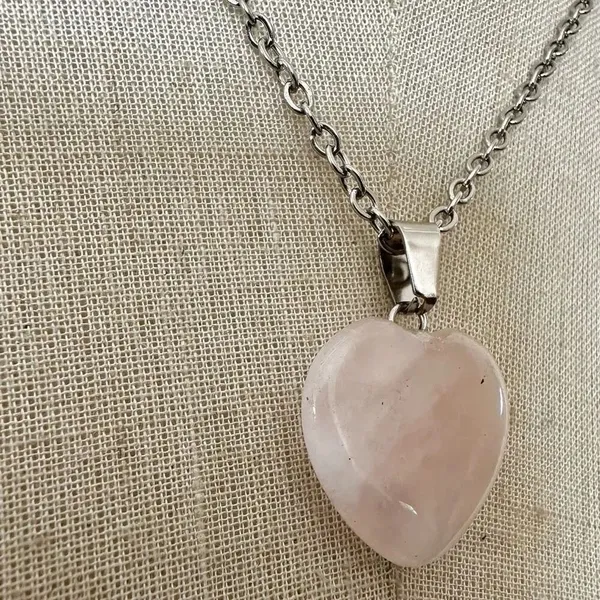 Rose Quartz heart pendant necklace - Image 4