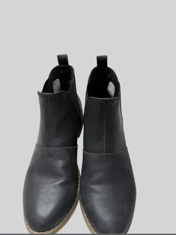 Rocket Dog Brown Chelsea Ankle Boots with Tan Stacked Heel - Image 4