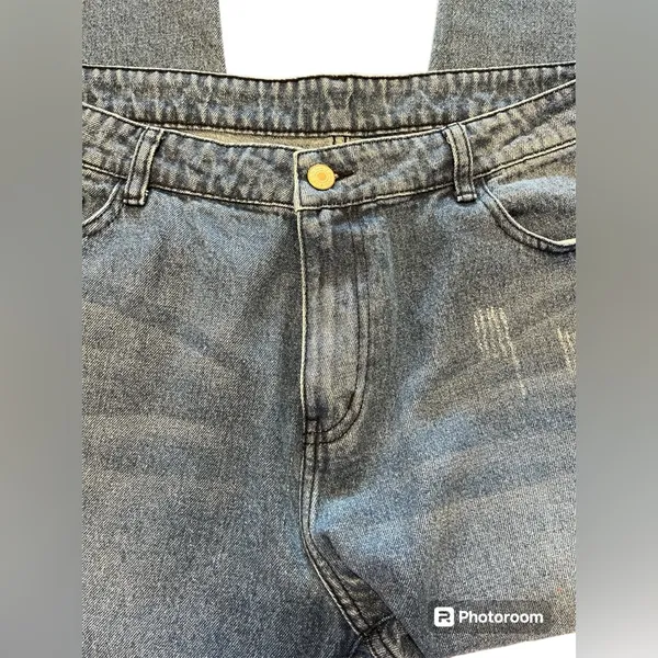Women’s Distressed Jeans Size XL - Image 3
