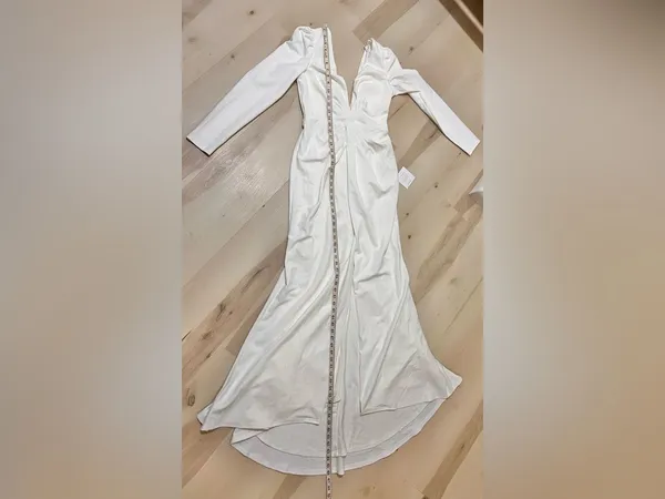 Lulus NWT Medium Stunning White Long Sleeve Mermaid Maxi Wedding Dress Bride - Image 10