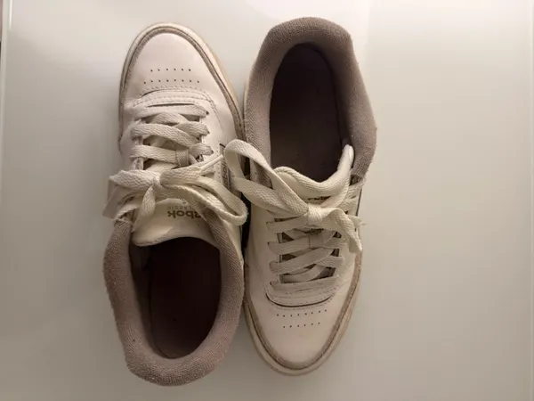 Reebok Tan Platform Reeboks - Image 4