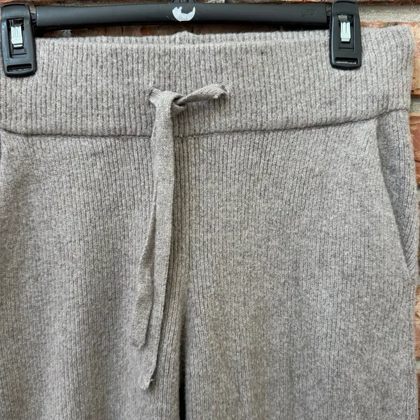 Abercrombie & Fitch Womens Sweater Style Jogger size Small NEW Gray Soft Cozy - Image 2