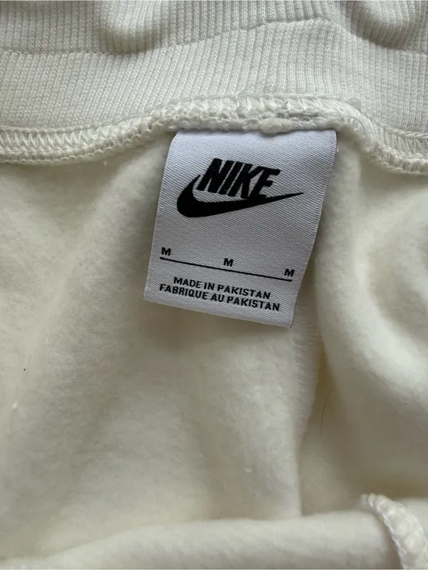 Nike Fleece Cream Sweatpants Size Medium Cream - Image 4