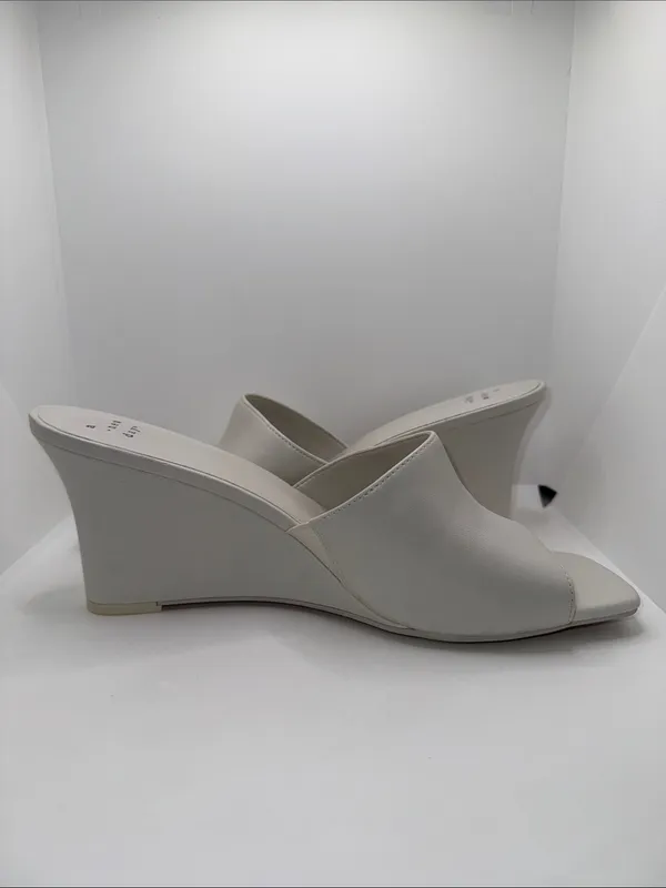 A New Day Vivi Wedge Mule Heels Women’s 10 Off-White Vegan Leather Open Toe - Image 4