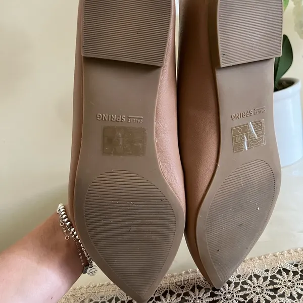 ballet shoes. Size 7.5 . Only worn once. - Image 3
