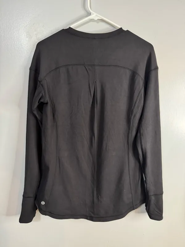 Lululemon Athletica Black Long Sleeve Crewneck Sweatshirt Size 4 - Image 2