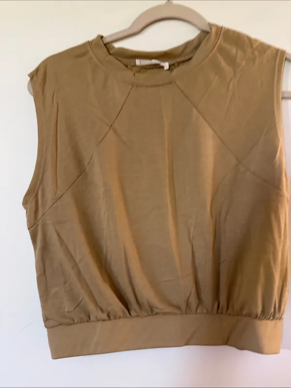 Two piece set- tank top and skirt - Image 3