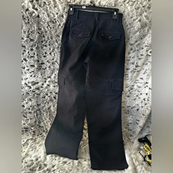 Wilfred Free 1048. aritzia cargo black straight leg sz 0 - Image 2