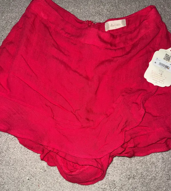 NWT Altar’d State Red Skort Size Small Zip Back - Image 4