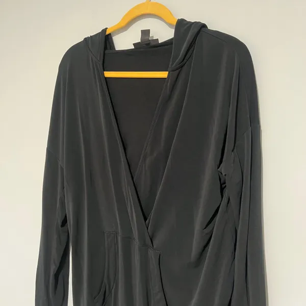 A Pea in the Pod Maternity Postpartum Black Hoodie Sweatshirt - Image 8