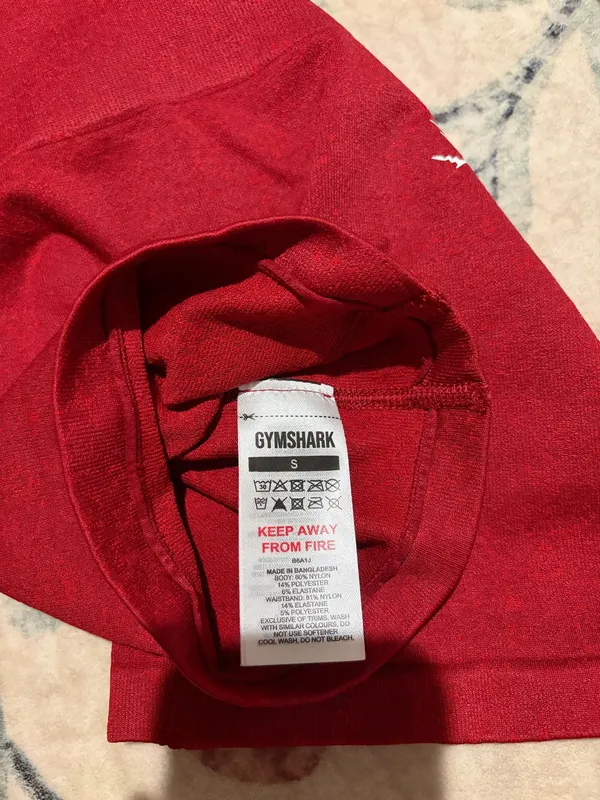 Gym shark red biker shorts - Image 3