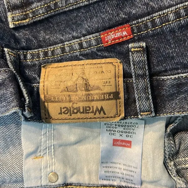 Wrangler Denim Waist: 36, Inseam: 28 Inches - Image 10