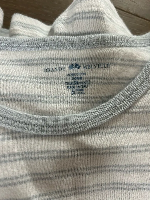 Brandy Melville Blue and White Stripe Shirt - Image 3