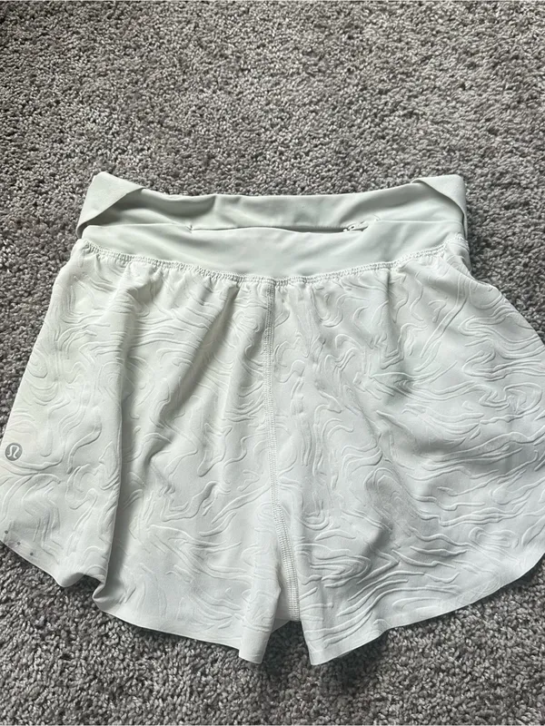 lululemon athletica White Fast and Free Emboss Bone Layered Athletic Shorts - Image 3