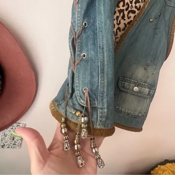 VINTAGE denim leopard lined vest beading studded reworked SIZE LARGE Coachella‎ - Image 2