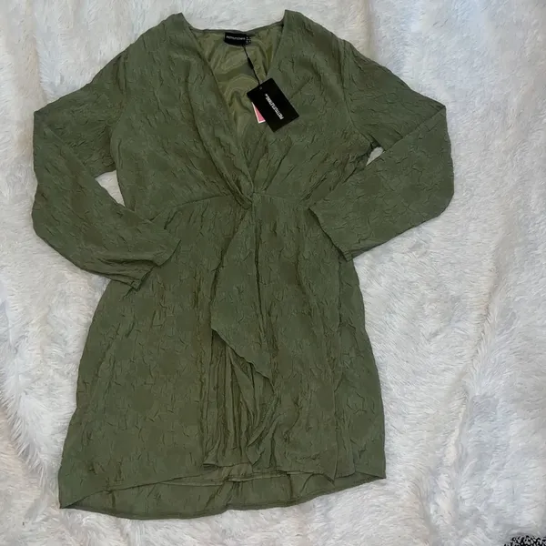 NWT Pretty Little Thing Olive Green Textured Wrap Dress size 14 - Image 2