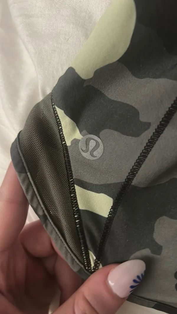 Lululemon Hotty Hot Shorts 4" - Image 3