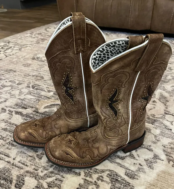 Laredo Women’s Boots Square Toe - Image 2