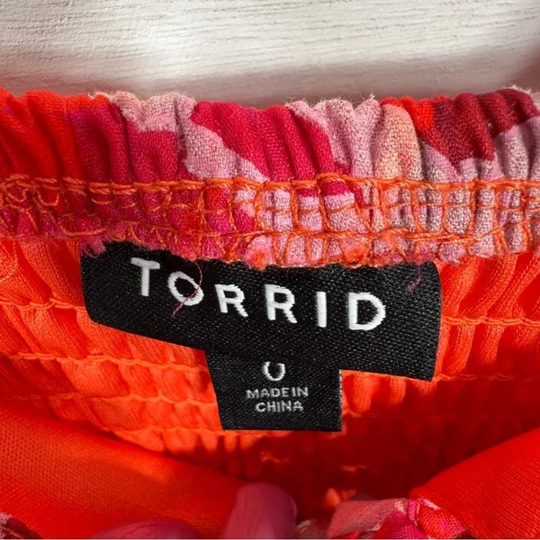 Torrid Floral Crinkle Fabric Tiered Puff Sleeve Smocked Midi Dress Red‎ Pink 12 - Image 12