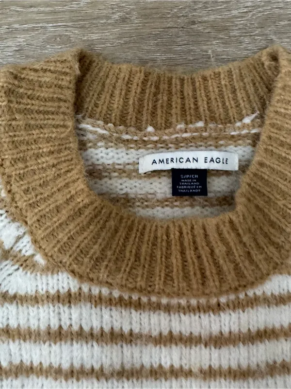 American Eagle Striped Crewneck Sweater in Cream and Mustard - Image 4