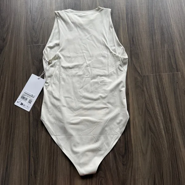 Lululemon Bodysuit Nulu - Image 4