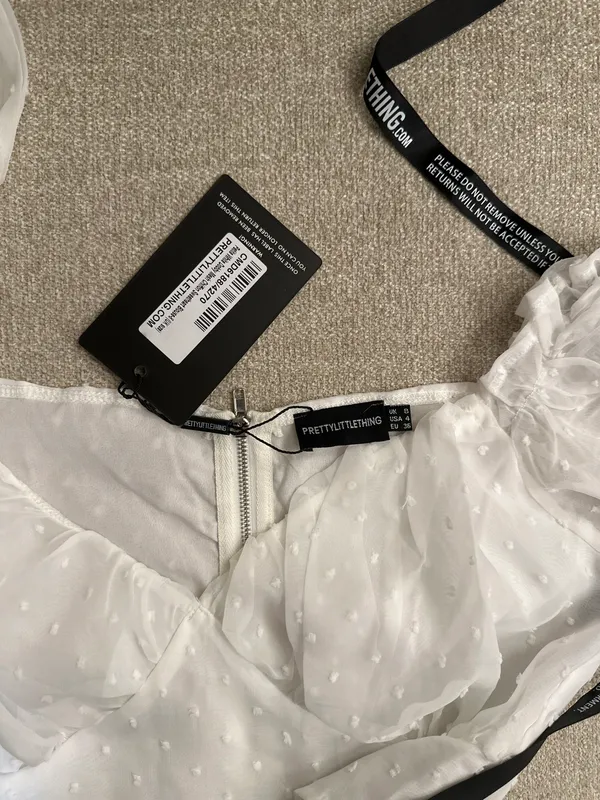 Pretty Little Thing White Crop Top - Image 3