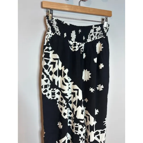 Anthropologie Aniya Balloon Joggers black motif printed pants - Image 3