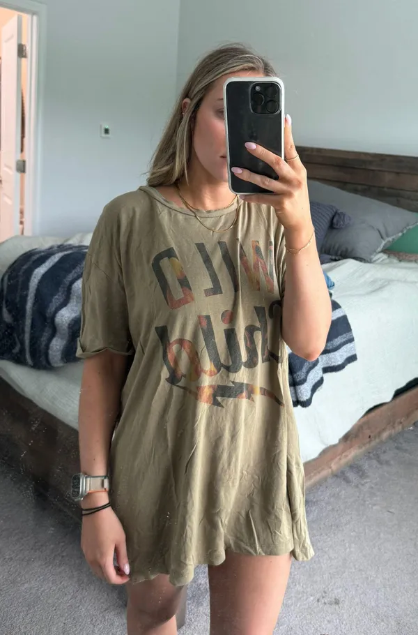 The Laundry Room Tee - Image 2