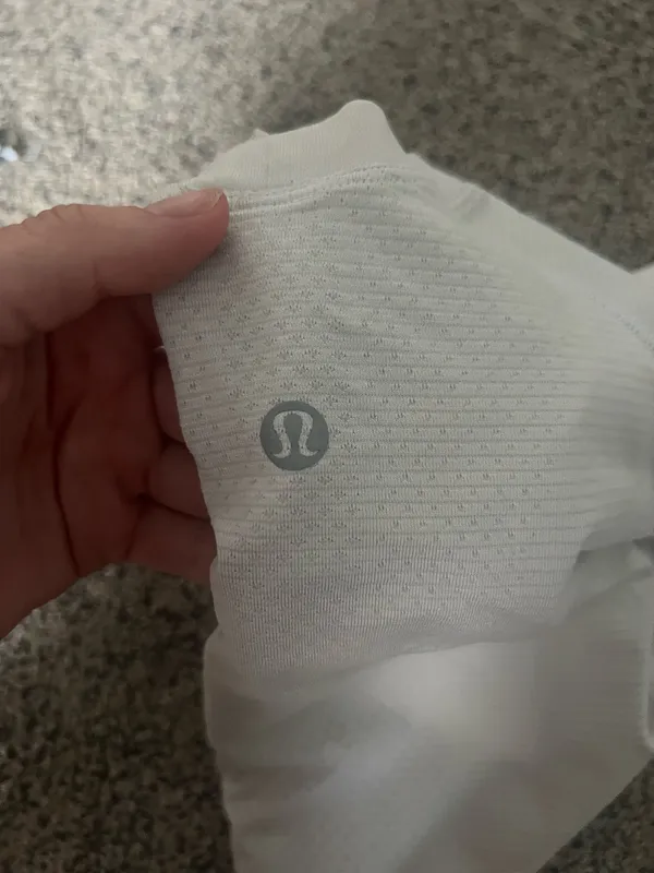 Lululemon White Swiftly Tech Short Sleeve 2.0 - Image 4