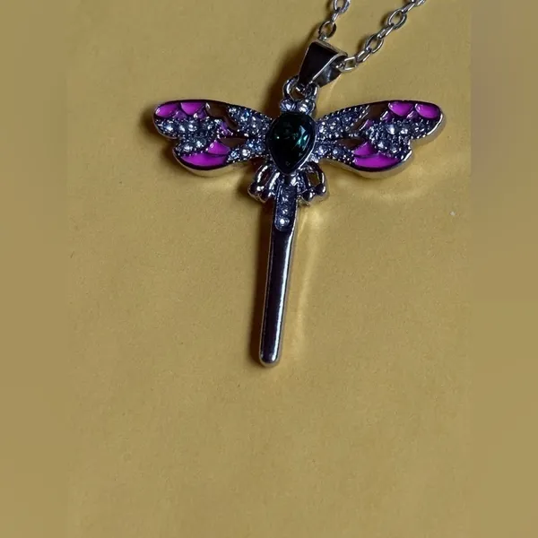 Silver Dragonfly Pendant Necklace - Image 3