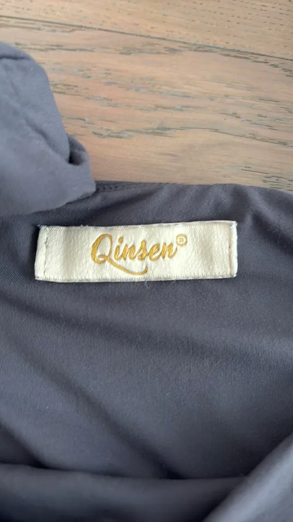 Quinsen Square Neck Tee Size XS - Image 3