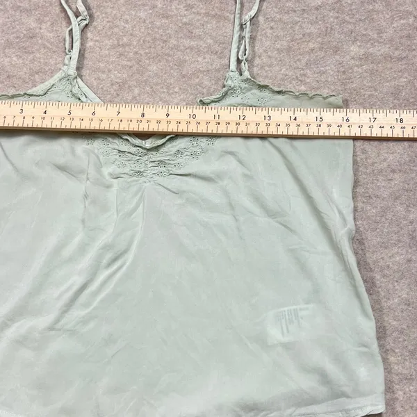 American Eagle Sage Green‎ Eyelet Embroidered V-Neck Cami Tank Top Small GUC - Image 6