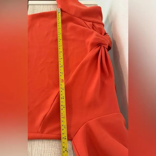 Amanda Uprichard Red Orange Short Sleeve Top Twist Neckline Office Size Small - Image 3
